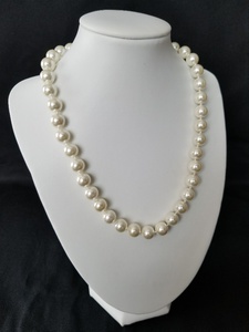 Shell Pearl Necklace